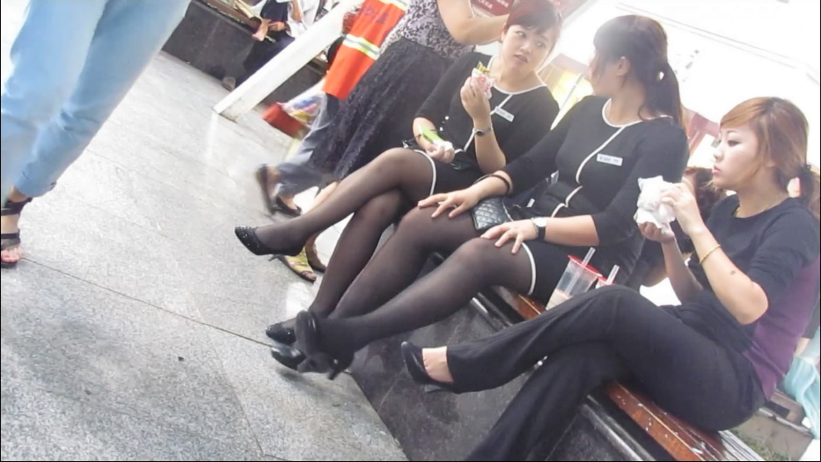 streetsnapshoep[00 02 44][20181209 215754 1]